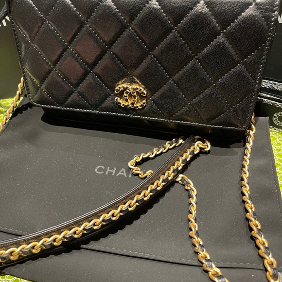 SOLD! Chanel Lambskin Infinity Wallet On Chain WOC - Picture 11 of 15